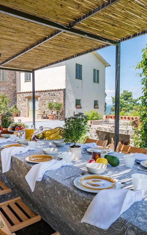 Villa a Casa di Giovanni: all'aperto, Balcone / Terrazza / Patio, Esterni
