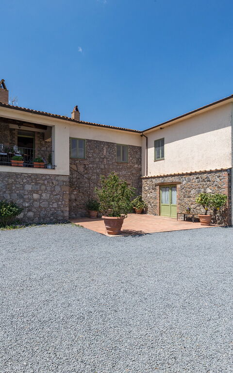 Villa a Casa di Giovanni: all'aperto, Esterni