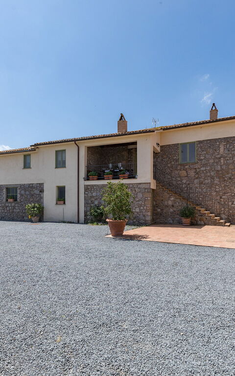 Villa a Casa di Giovanni: all'aperto, Esterni