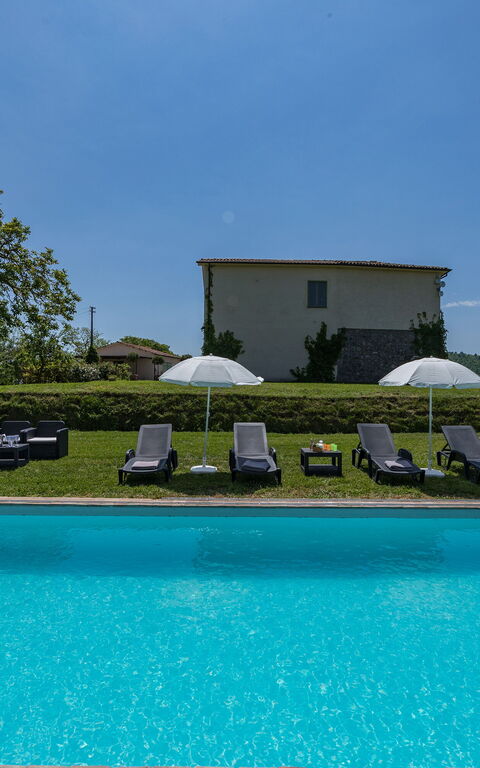 Villa a Casa di Giovanni: all'aperto, Esterni, Giardino, Piscina