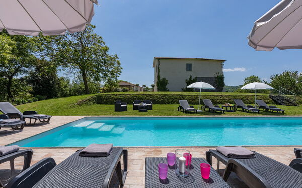 Villa a Casa di Giovanni: all'aperto, Esterni, Giardino, Piscina