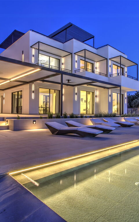 Villa Watanave: all'aperto, Balcone / Terrazza / Patio, Estate, Esterni, Piscina, Primavera