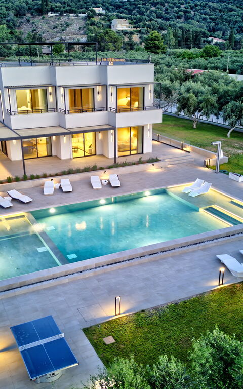 Villa Watanave: all'aperto, Estate, Esterni, Piscina, Primavera