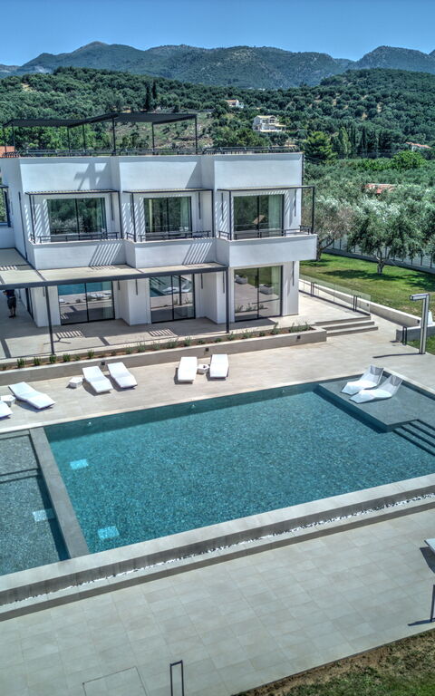 Villa Watanave: all'aperto, Estate, Esterni, Giardino, Piscina, Primavera, Vista Panoramica