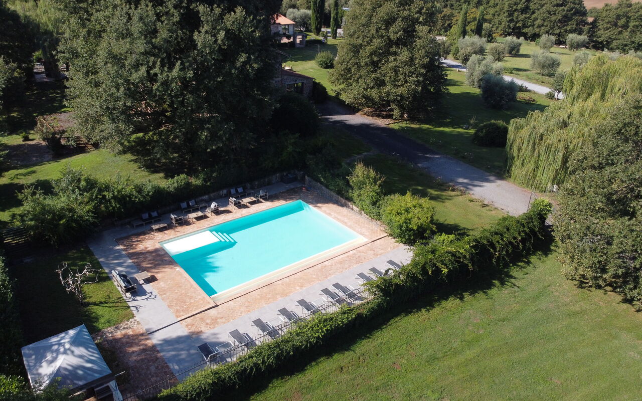 Borgo di Campagna Il Tesoro: all'aperto, Esterni, Giardino, Piscina