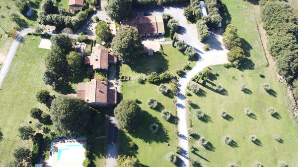 Borgo di Campagna Il Tesoro: all'aperto, Esterni, Giardino
