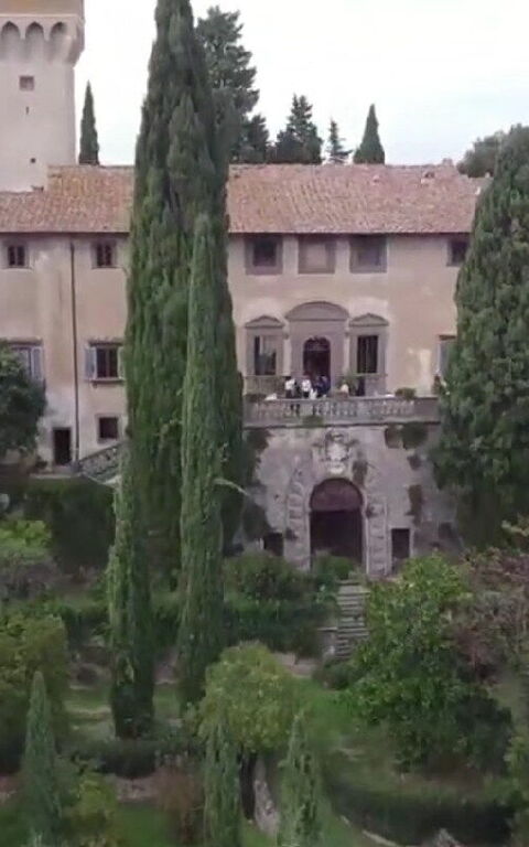 Prenota una esclusiva casa vacanze o un appartamento in Italia con Posarelli Villas.